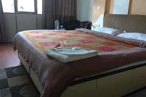Hotel DAy Night dalhousie himachal pradesh